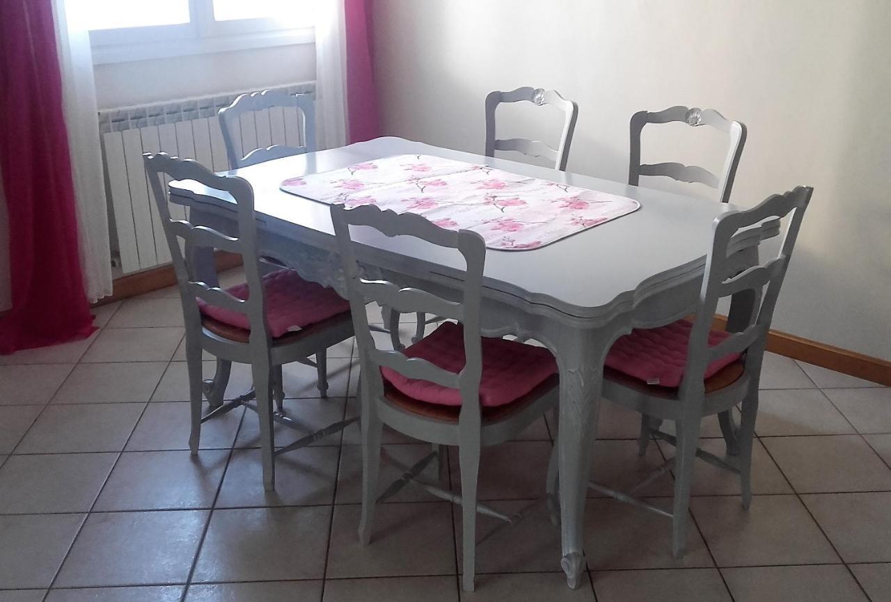 Maison Avec Veranda Proche Du Centre Ville Rignac  Bagian luar foto